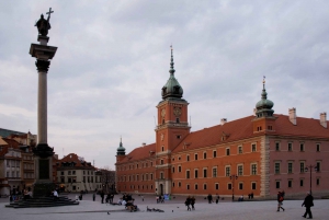 Krakow: Skip-the-Line Wawel Castle & Old Town Guided Tour