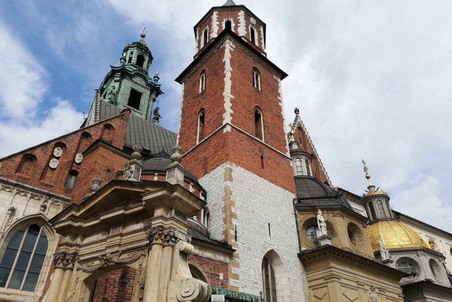 Krakow: Wawel Cathedral with a Private Guide
