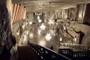 Cracovie : Visite guidée de la mine de sel de Wieliczka avec transport