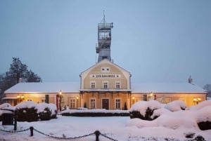 Krakova: Wieliczkan suolakaivoksen kiertoajelu yksityisillä kuljetuksilla