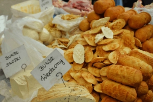 Krakow's Local Flavor: Street Food and Craft Beer with Guide