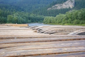 Rejs po Dunajcu na drewnianych tratwach z przewodnikiem