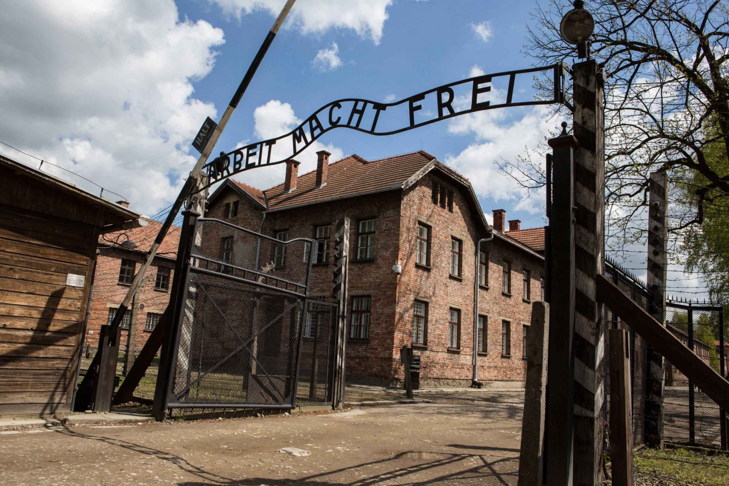 Traslado de ida y vuelta a Auschwitz Birkenau