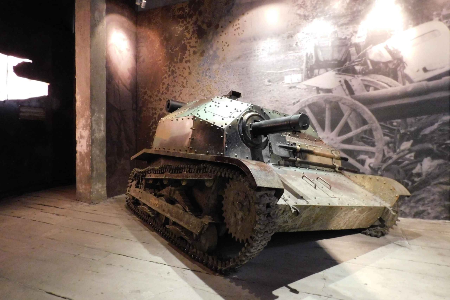 Tour per piccoli gruppi della Fabbrica di Schindler e del Ghetto con guida