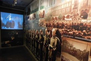 Tour per piccoli gruppi della Fabbrica di Schindler e del Ghetto con guida