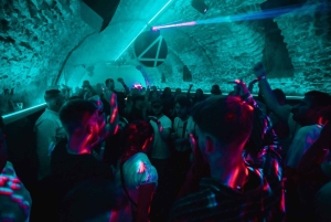 Inträde till VIP-klubben och bokning av bås