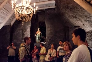 Guidet tur til Wieliczka-saltminen med afhentning på hotellet