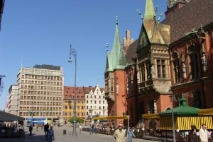 Wroclaw: 2 uur durende rondrit per elektrische auto met chauffeur-gids