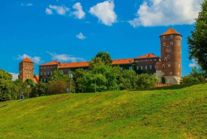 Wroclaw Private Tour to Krakow with Transport and Guide