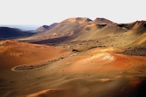 Arrecife: Timanfaya y Laguna Verde para cruceristas