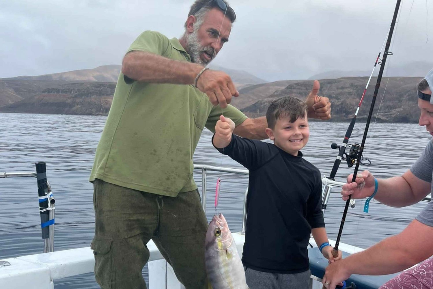 Pesca de fundo e pesca ao corrico ligeira Puerto Calero, lanzarote