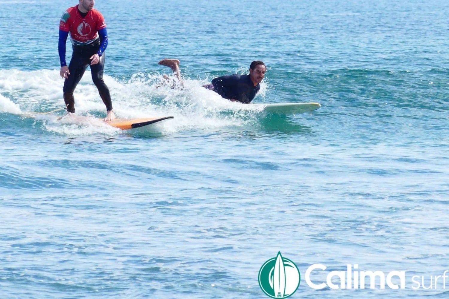 Famara: 5-daagse surfles met onderdompeling in de natuur en lokale cultuur