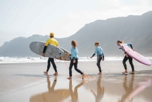 Famara Surf & videoer: Gjenopplev turen din!