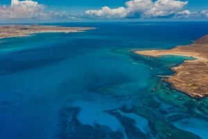 From Lanzarote: Lobos Island and Fuerteventura Day Cruise