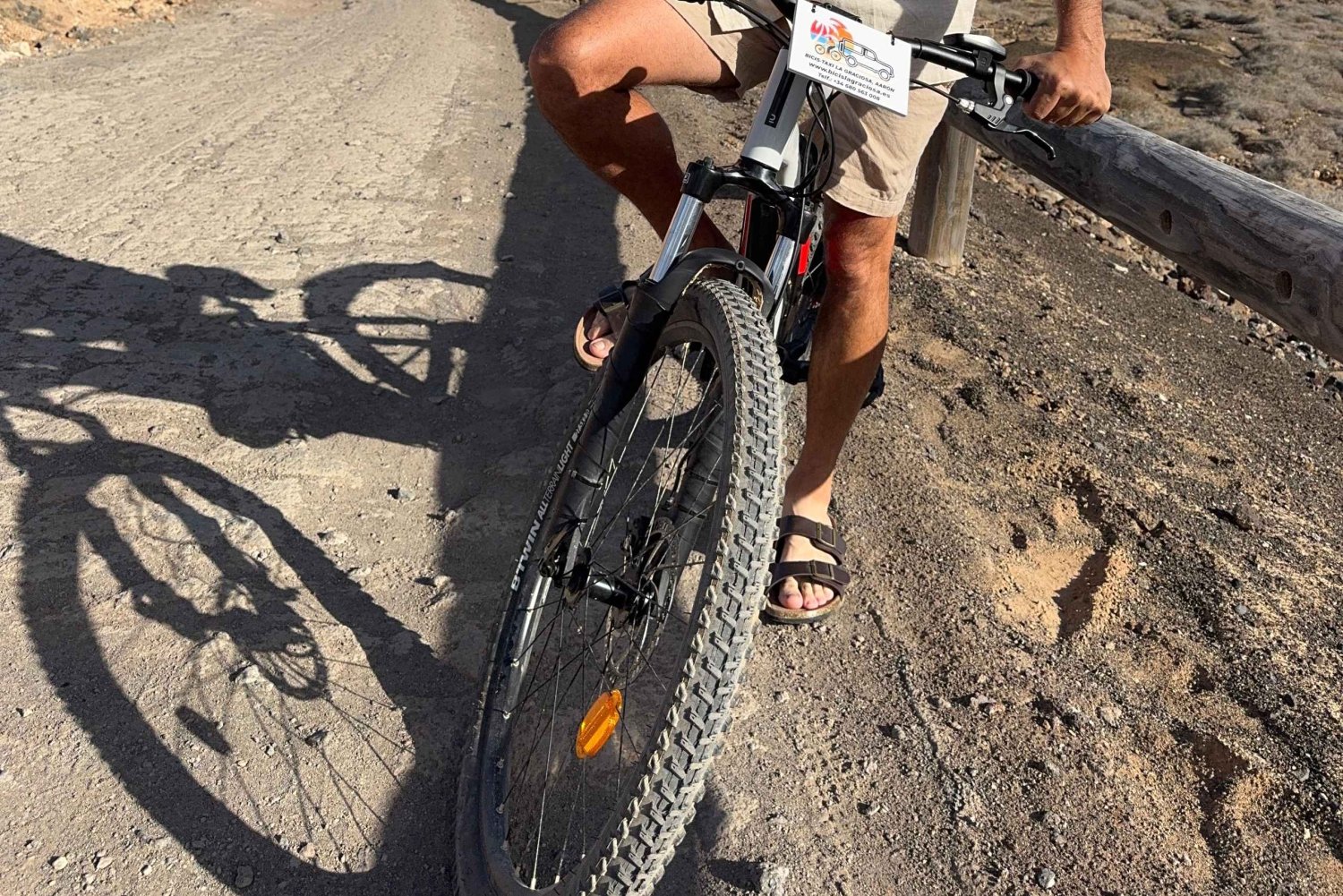 LA GRACIOSA: Bike rental MOUNTAIN BIKES