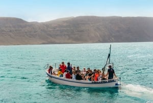 La Graciosa: Island Cruise with Lunch and Water Activities