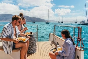 La Graciosa: Island Cruise with Lunch and Water Activities