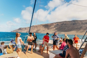 La Graciosa: Island Cruise with Lunch and Water Activities