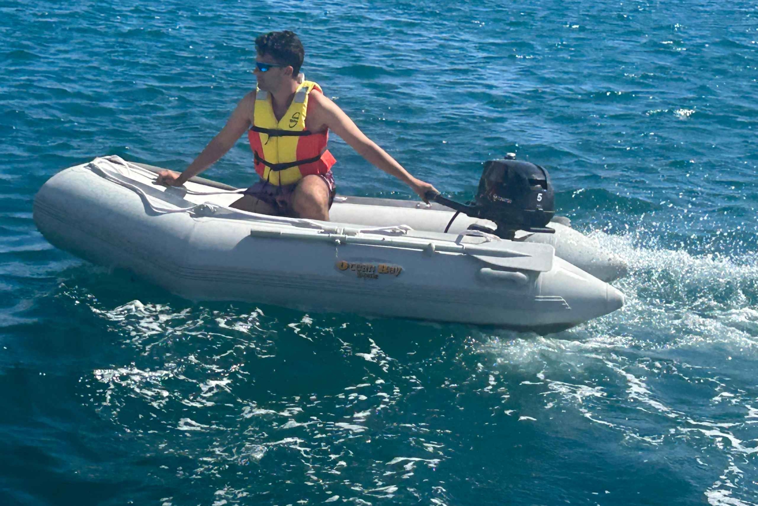 La Graciosa: rent your zodiac without a license!