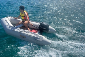 La Graciosa: rent your zodiac without a license!