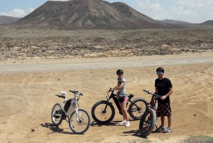 Lanzarote: Excursión avanzada en bicicleta eléctrica de 5 horas por Fuerteventura