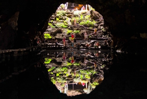 Lanzarote: Cueva de los Verdes i Jameos del Agua Tour