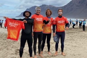 Lanzarote: Famara Beach Surfing Lesson for All Levels