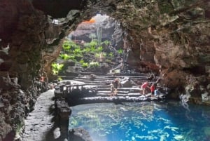 Lanzarote: Full Day Bus Tour with Scenic Views