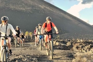 Lanzarote : Visites guidées à vélo électrique autour des volcans