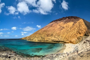 Lanzarote: La Graciosa Complete Jeep Tour met Strandtijd