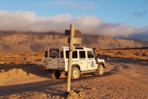 Lanzarote: La Graciosa Complete Jeep Tour met Strandtijd