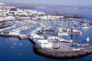 Lanzarote: Vattenbussbiljett från Playa Blanca till Marina Rubicón