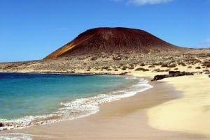 Lanzarote : Transfert aller-retour en ferry à La Graciosa