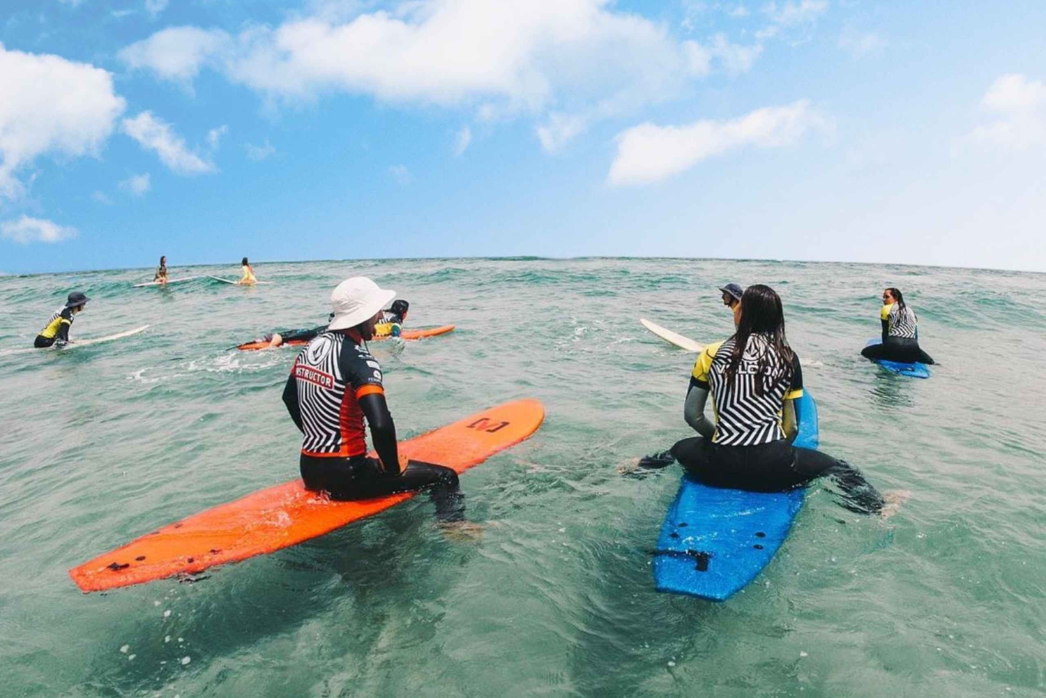 ランサローテ島：ファマラのサーフィンコース パッケージ