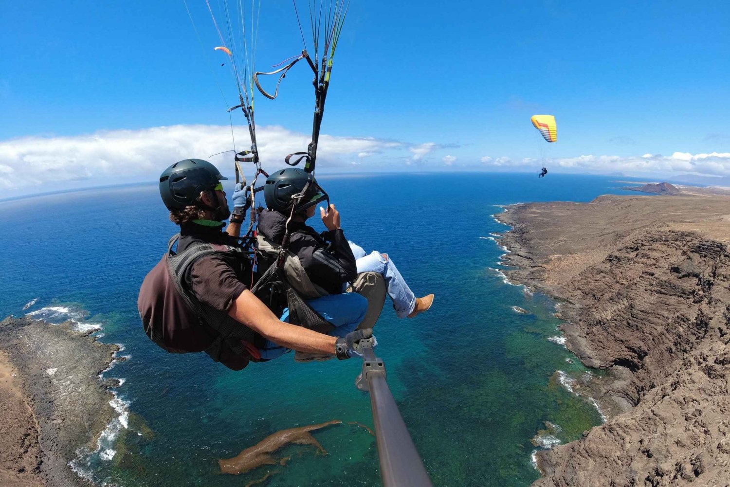 Lanzarote: Tandem Paragliding Flight Over Lanzarote