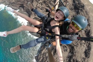 Lanzarote: Tandem Paragliding Flight Over Lanzarote