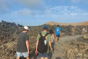 Lanzarote: Timanfaya Natural Park Trekking Tour