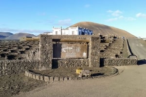 Lanzarote: Timanfaya National Park Volcanic Craters Tour