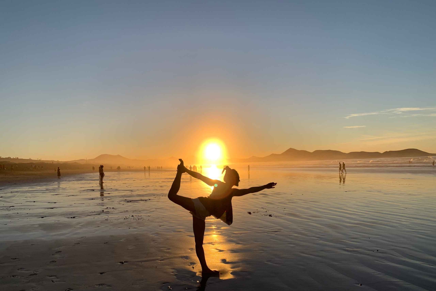 Лансароте: сеанс вулканической йоги с видом на океан