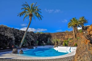 Lanzarote: Volcanos of Timanfaya and Caves Tour with Lunch