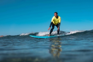 Première école de surf de Lanzarote - cours de 2 heures ou de 4 heures