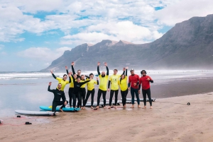 Première école de surf de Lanzarote - cours de 2 heures ou de 4 heures