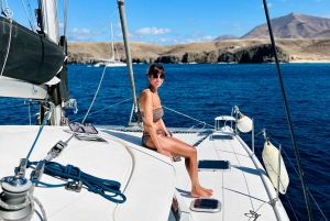 Luxuriöser 4-stündiger privater Katamaran zu den Stränden von Papagayo