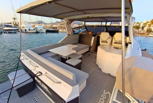 Privat yachtutflykt med gourmetgrill och solnedgång till Papagayos stränder