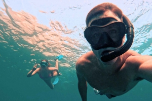 Privat yachtutflykt med gourmetgrill och solnedgång till Papagayos stränder