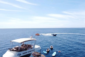 Puerto del Carmen: viaggio in catamarano con sport acquatici