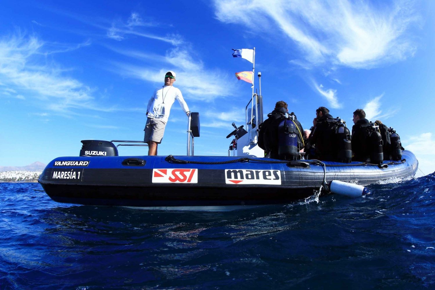 Puerto del Carmen: Guided Scuba Dive (certified only)