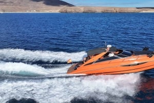 Lanzarote High-Performance Boat: Excursion to Isla de Lobos and Papagayo