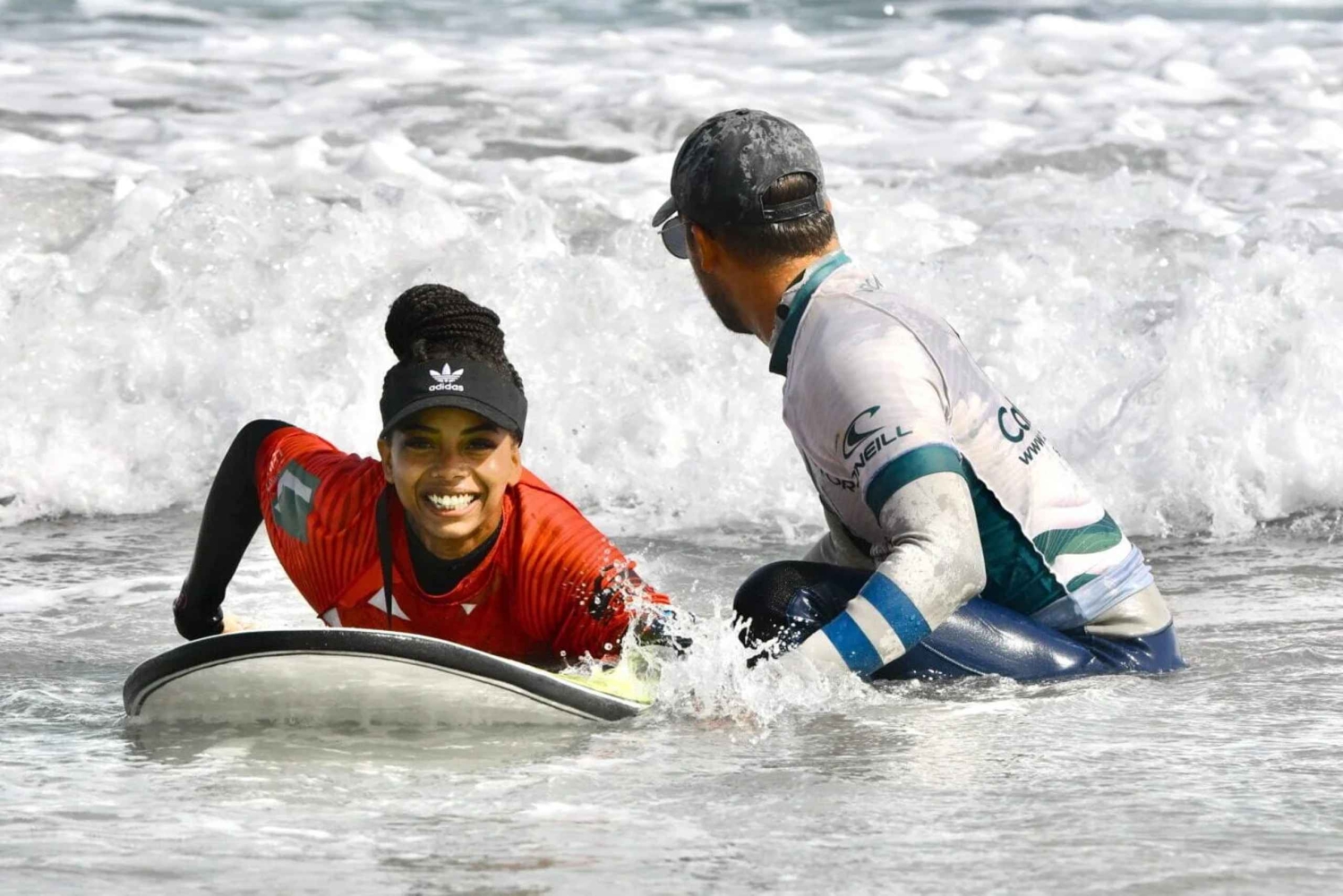 Surf in Famara: 2 hours of pure excitement and nature