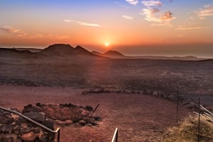 Timanfaya National Park: Evening Tour with Volcano Dinner